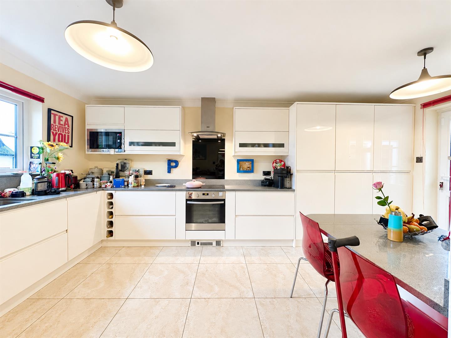 4 bed property in De Moleyns Close., Bexhill-On-Sea